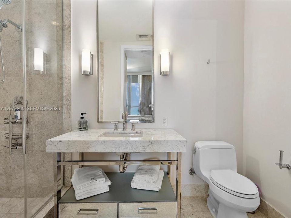 For Rent: $35,000 (2 beds, 2 baths, 1685 Square Feet)