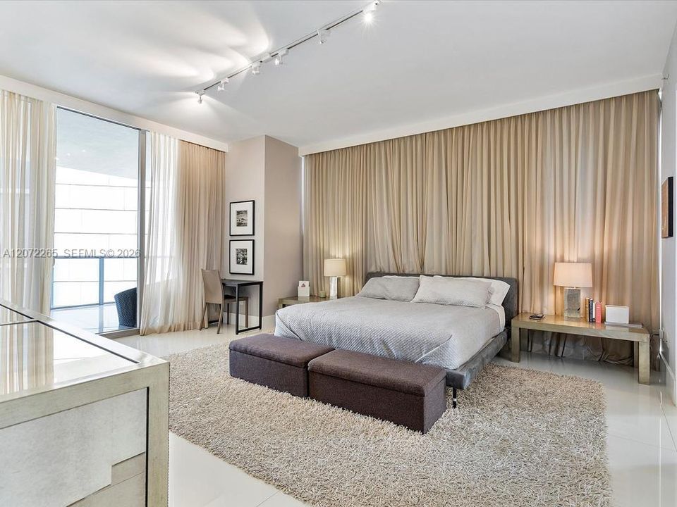 For Rent: $35,000 (2 beds, 2 baths, 1685 Square Feet)