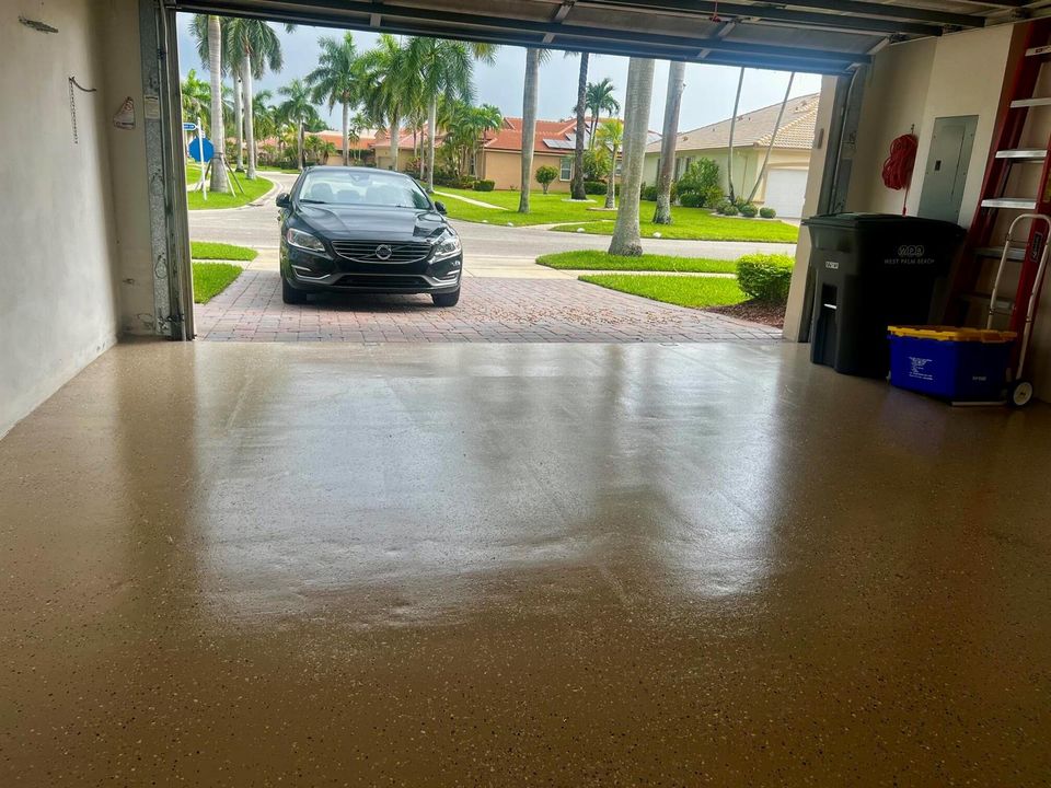 New epoxy garage floor