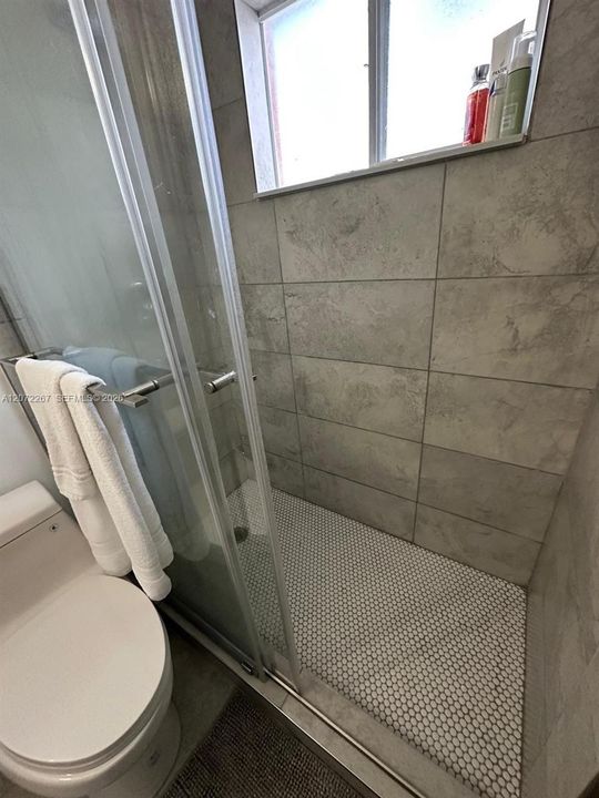 В аренду: $2,000 (2 спален, 1 ванн, 1547 Квадратных фут)