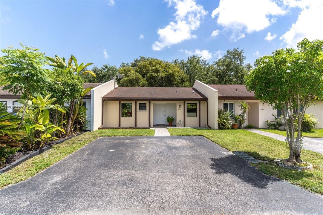 For Sale: $449,999 (2 beds, 1 baths, 0 Square Feet)