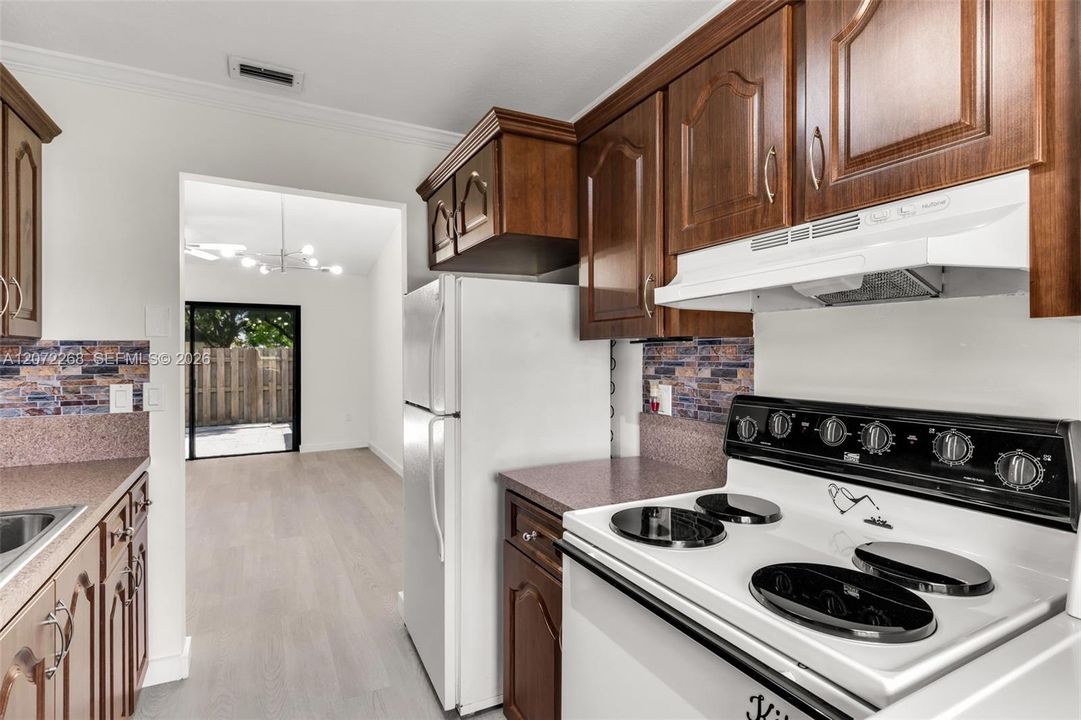 For Sale: $449,999 (2 beds, 1 baths, 0 Square Feet)