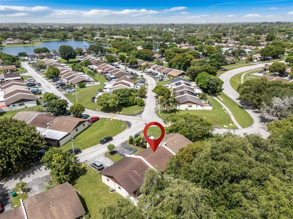 For Sale: $449,999 (2 beds, 1 baths, 0 Square Feet)