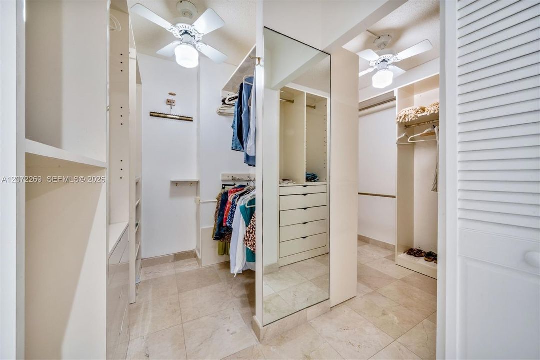 En Venta: $1,695,000 (2 camas, 2 baños, 1688 Pies cuadrados)