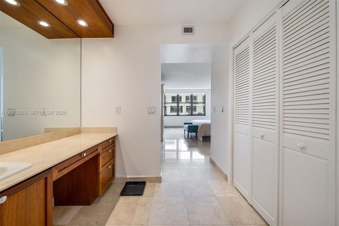 En Venta: $1,695,000 (2 camas, 2 baños, 1688 Pies cuadrados)