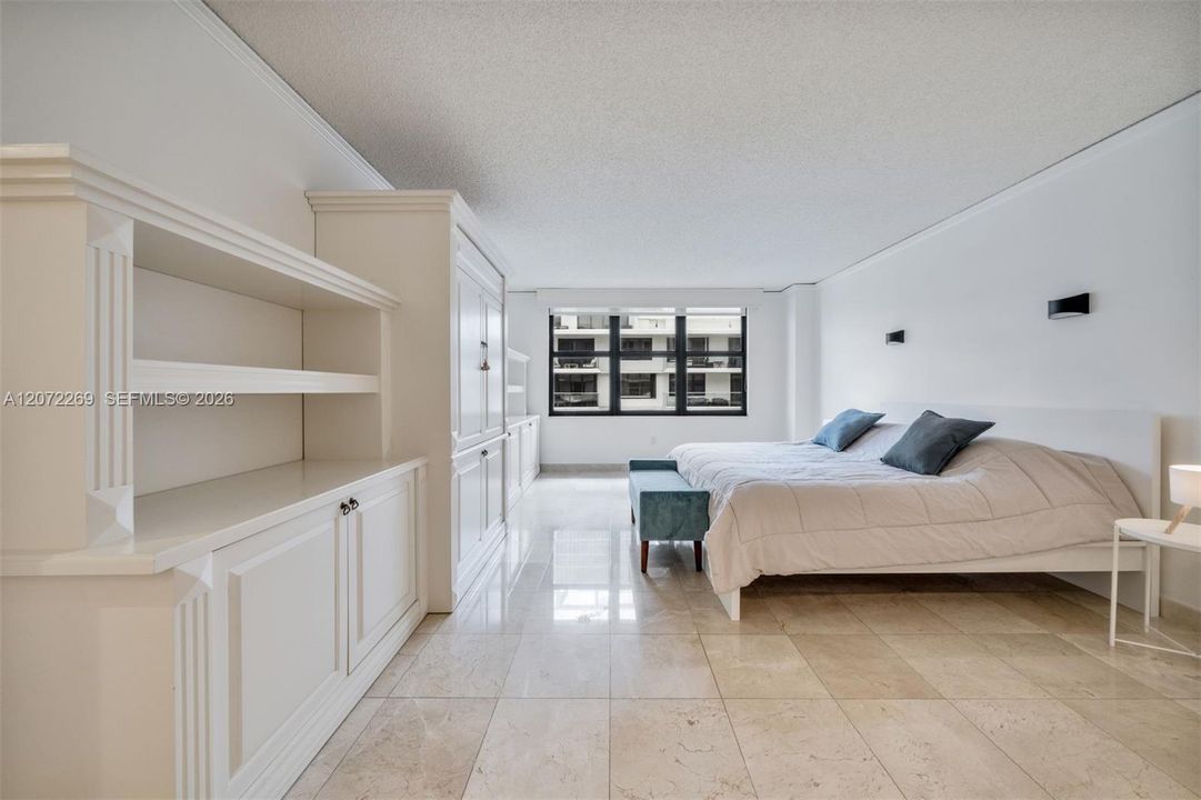 En Venta: $1,695,000 (2 camas, 2 baños, 1688 Pies cuadrados)