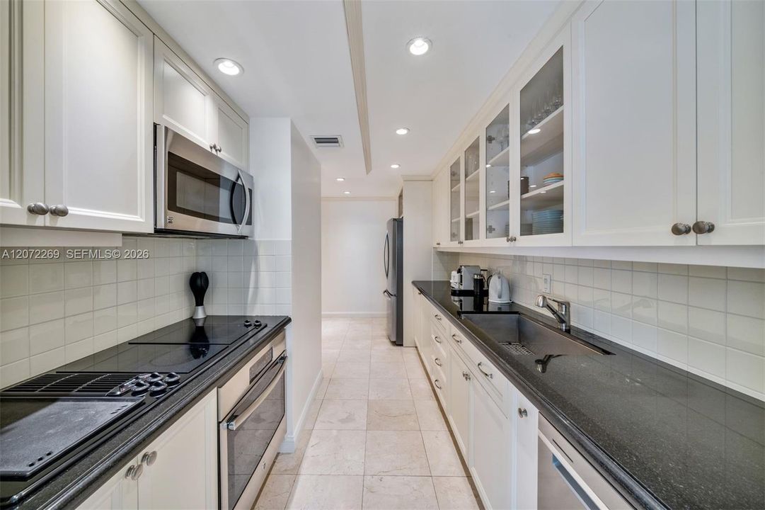 En Venta: $1,695,000 (2 camas, 2 baños, 1688 Pies cuadrados)