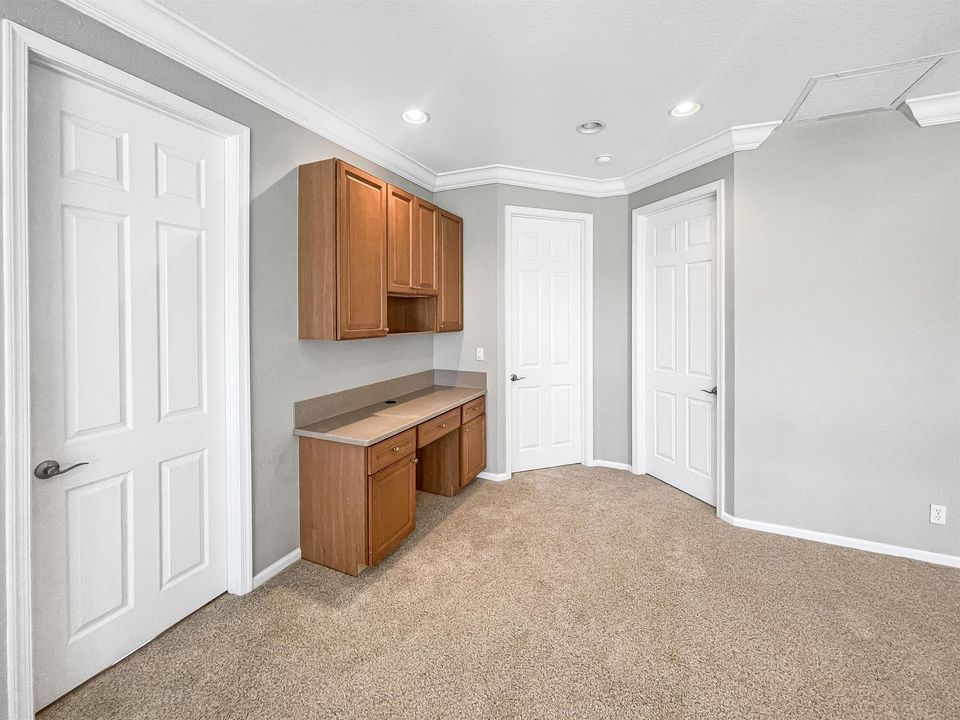 Loft Bath Door & BRs 4 & 5