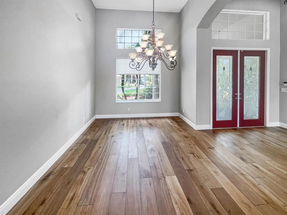 Dining Area & Foyer