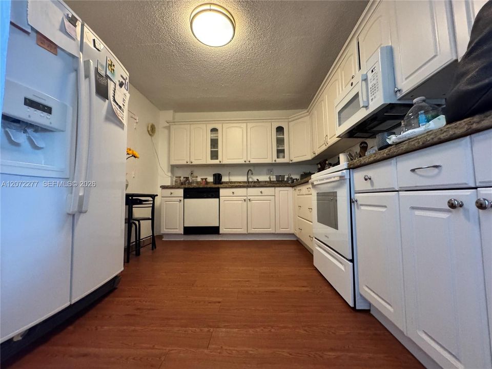 В аренду: $2,500 (3 спален, 2 ванн, 1332 Квадратных фут)