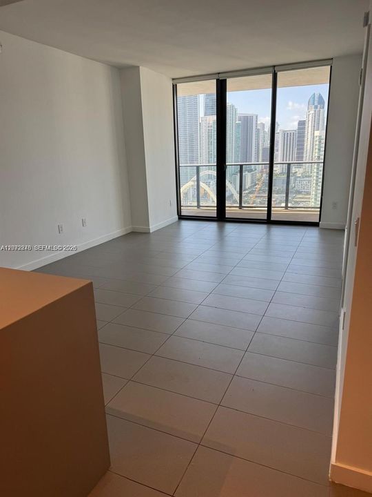 В аренду: $3,750 (2 спален, 2 ванн, 878 Квадратных фут)