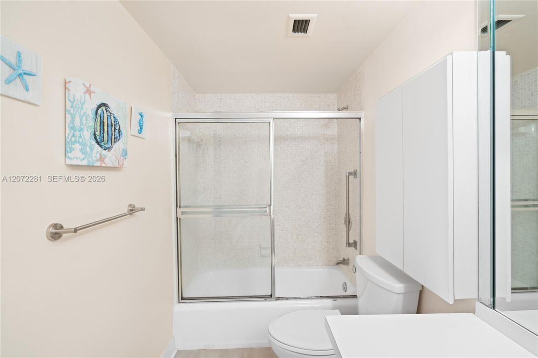 В аренду: $3,500 (2 спален, 2 ванн, 1281 Квадратных фут)