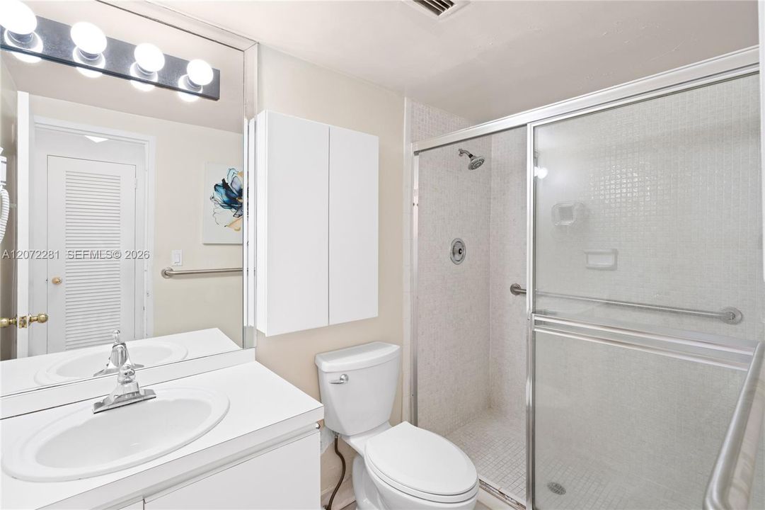 В аренду: $3,500 (2 спален, 2 ванн, 1281 Квадратных фут)
