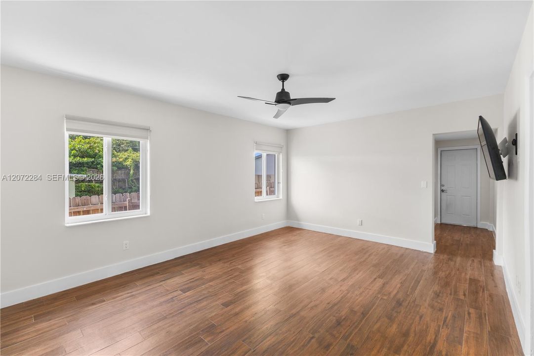 En Venta: $1,189,000 (3 camas, 3 baños, 1848 Pies cuadrados)