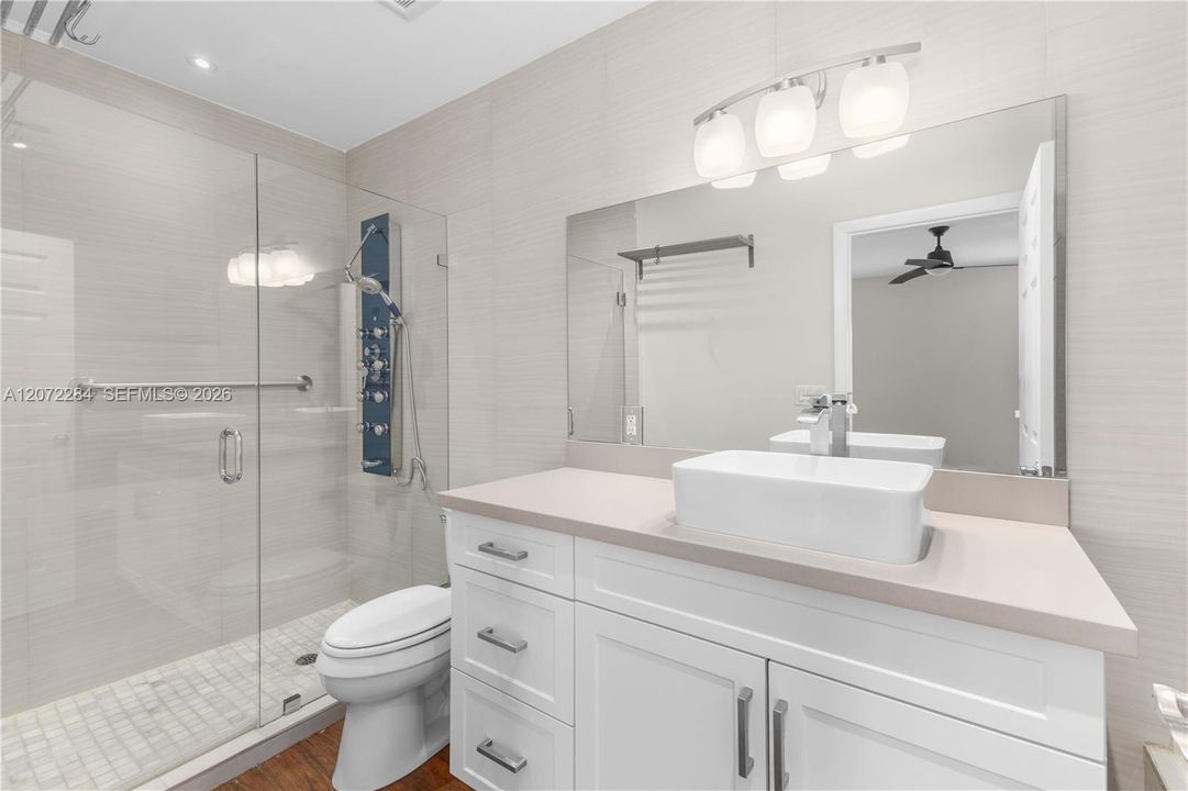 En Venta: $1,189,000 (3 camas, 3 baños, 1848 Pies cuadrados)