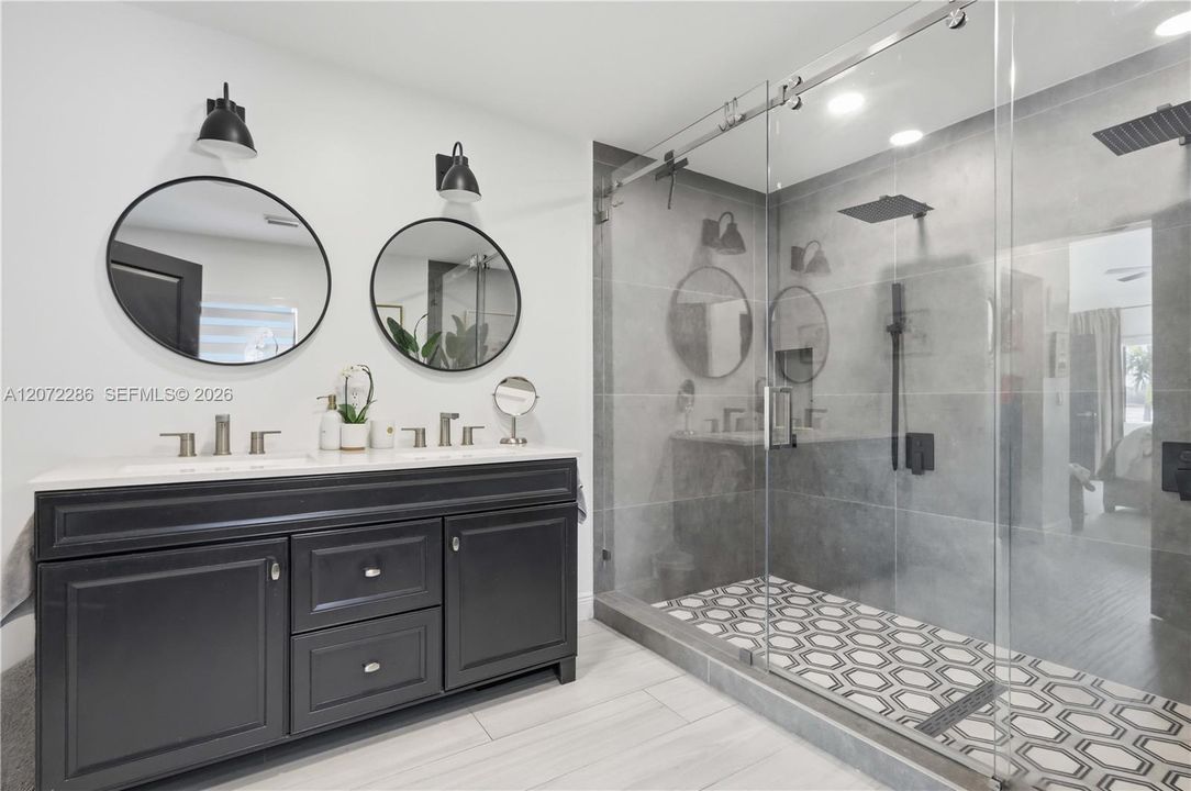 For Sale: $939,000 (4 beds, 2 baths, 2076 Square Feet)