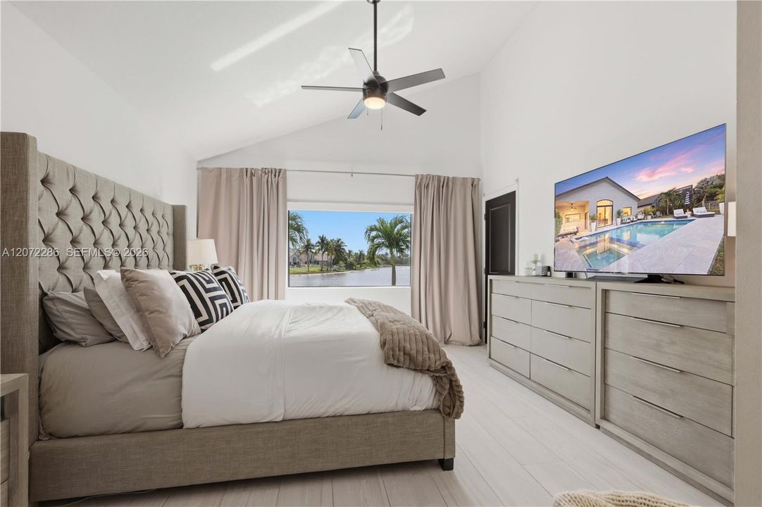 For Sale: $939,000 (4 beds, 2 baths, 2076 Square Feet)
