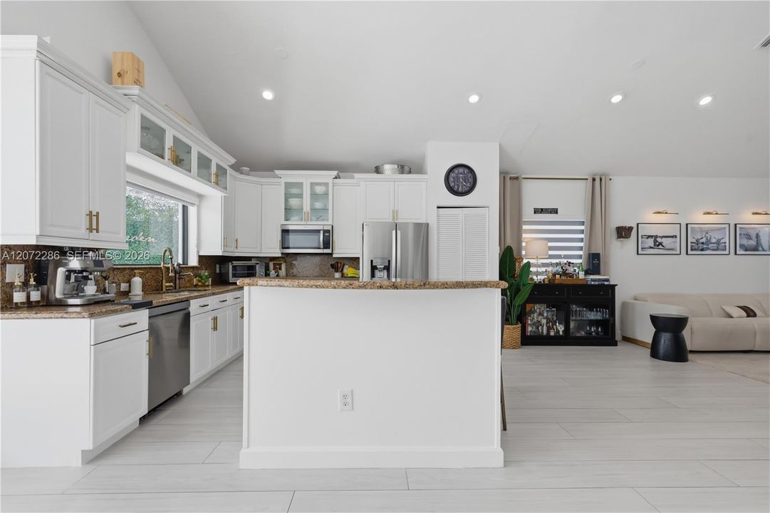 For Sale: $939,000 (4 beds, 2 baths, 2076 Square Feet)