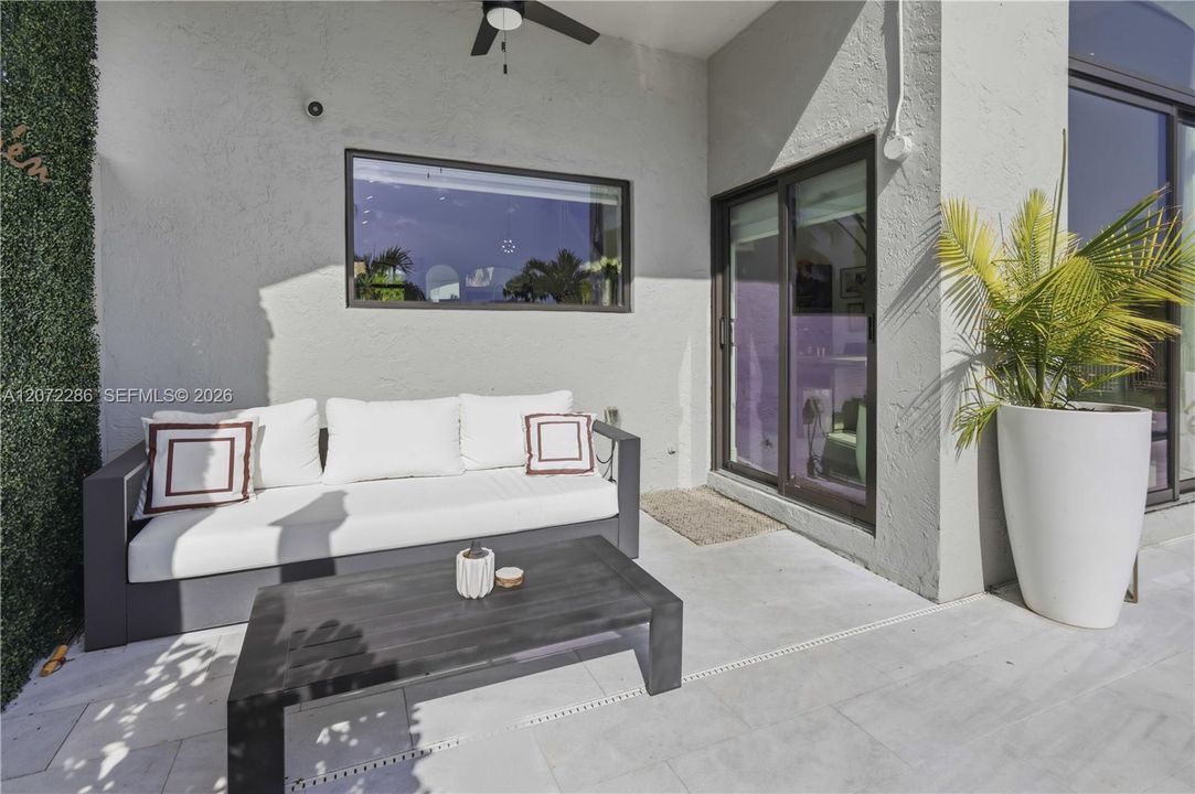 For Sale: $939,000 (4 beds, 2 baths, 2076 Square Feet)