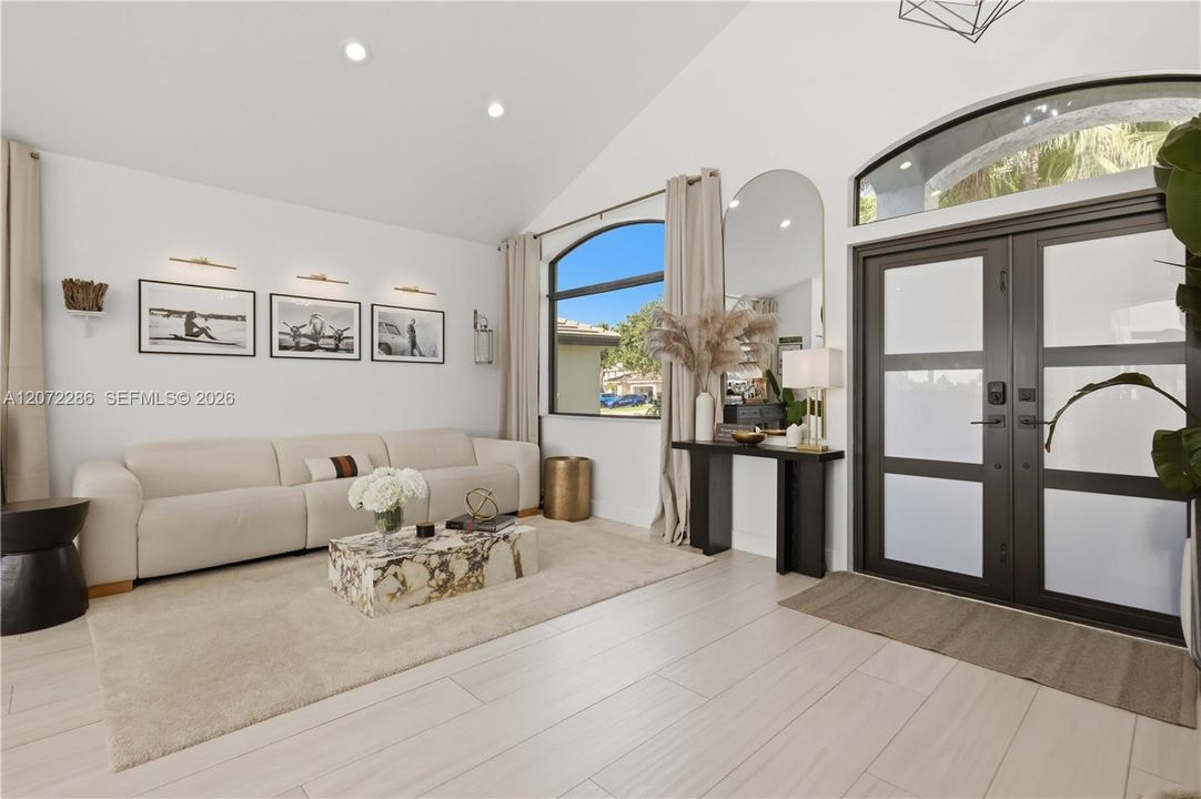 For Sale: $939,000 (4 beds, 2 baths, 2076 Square Feet)