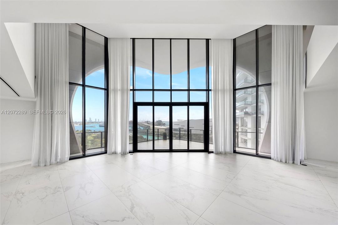 For Sale: $11,360,000 (6 beds, 6 baths, 8400 Square Feet)