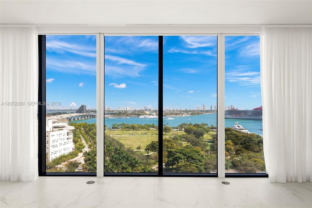 For Sale: $11,360,000 (6 beds, 6 baths, 8400 Square Feet)
