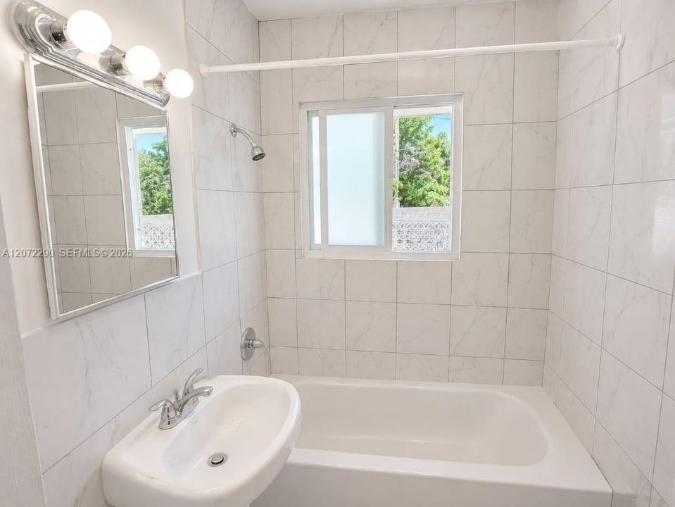 En Renta: $1,400 (1 camas, 1 baños, 600 Pies cuadrados)