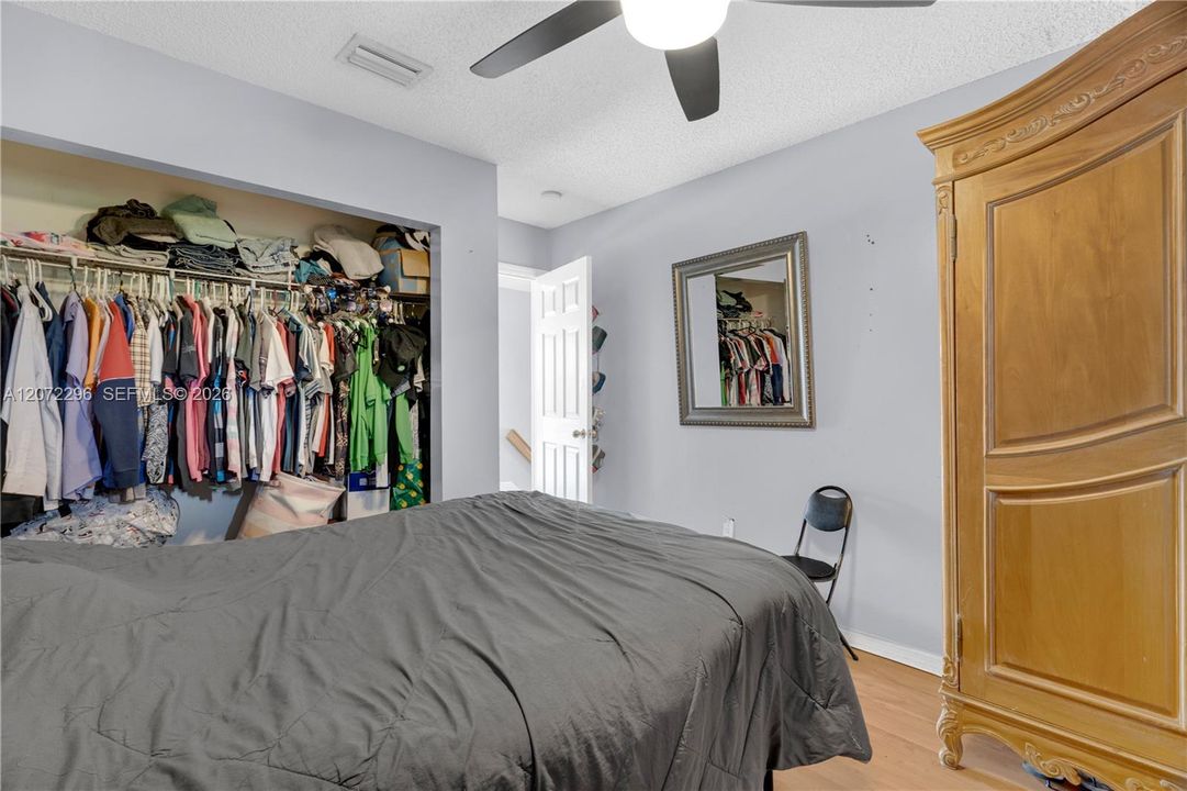 For Sale: $700,000 (4 beds, 2 baths, 1828 Square Feet)