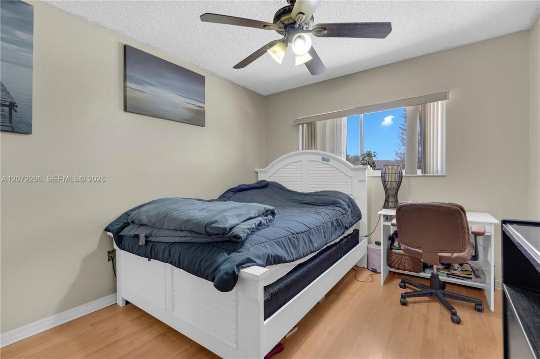 For Sale: $700,000 (4 beds, 2 baths, 1828 Square Feet)