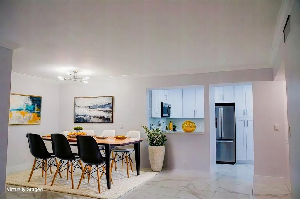 SA - OV dining area