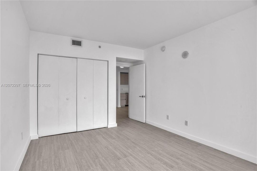 В аренду: $2,800 (1 спален, 1 ванн, 648 Квадратных фут)