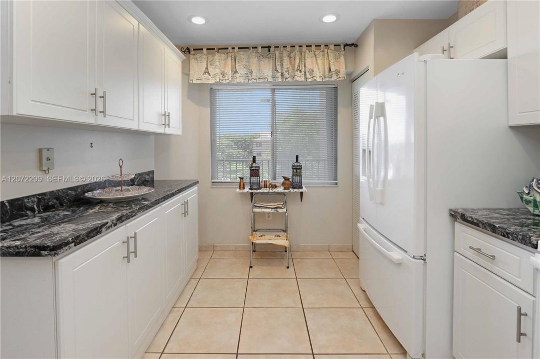 For Rent: $1,500 (1 beds, 1 baths, 1223 Square Feet)
