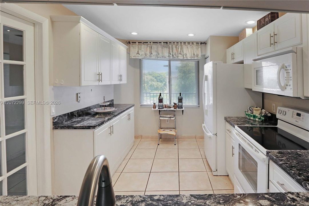 For Rent: $1,500 (1 beds, 1 baths, 1223 Square Feet)