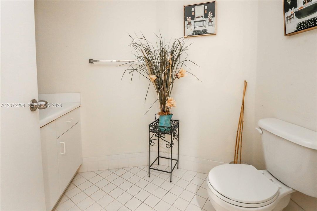 For Rent: $1,500 (1 beds, 1 baths, 1223 Square Feet)