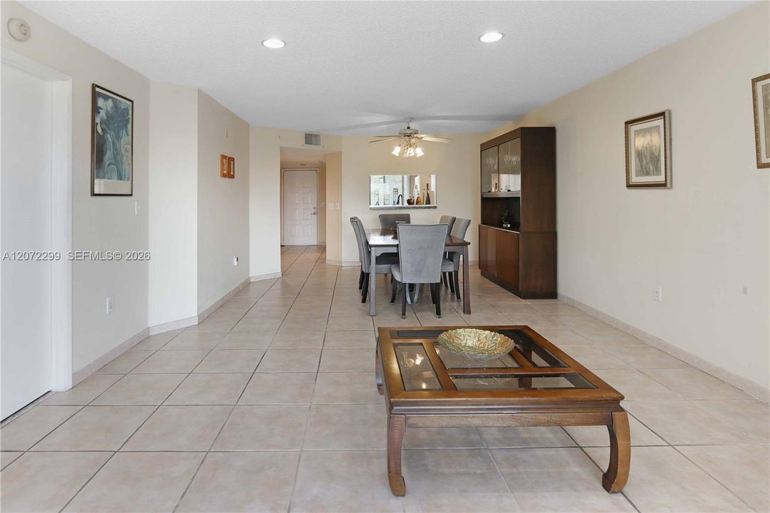 For Rent: $1,500 (1 beds, 1 baths, 1223 Square Feet)