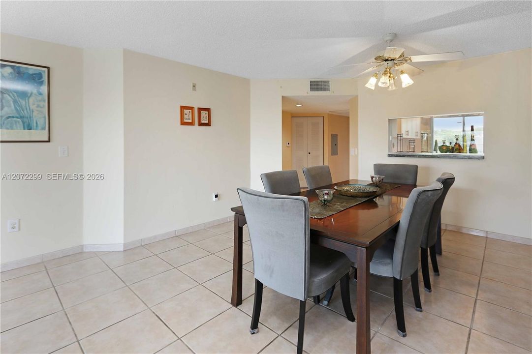 For Rent: $1,500 (1 beds, 1 baths, 1223 Square Feet)