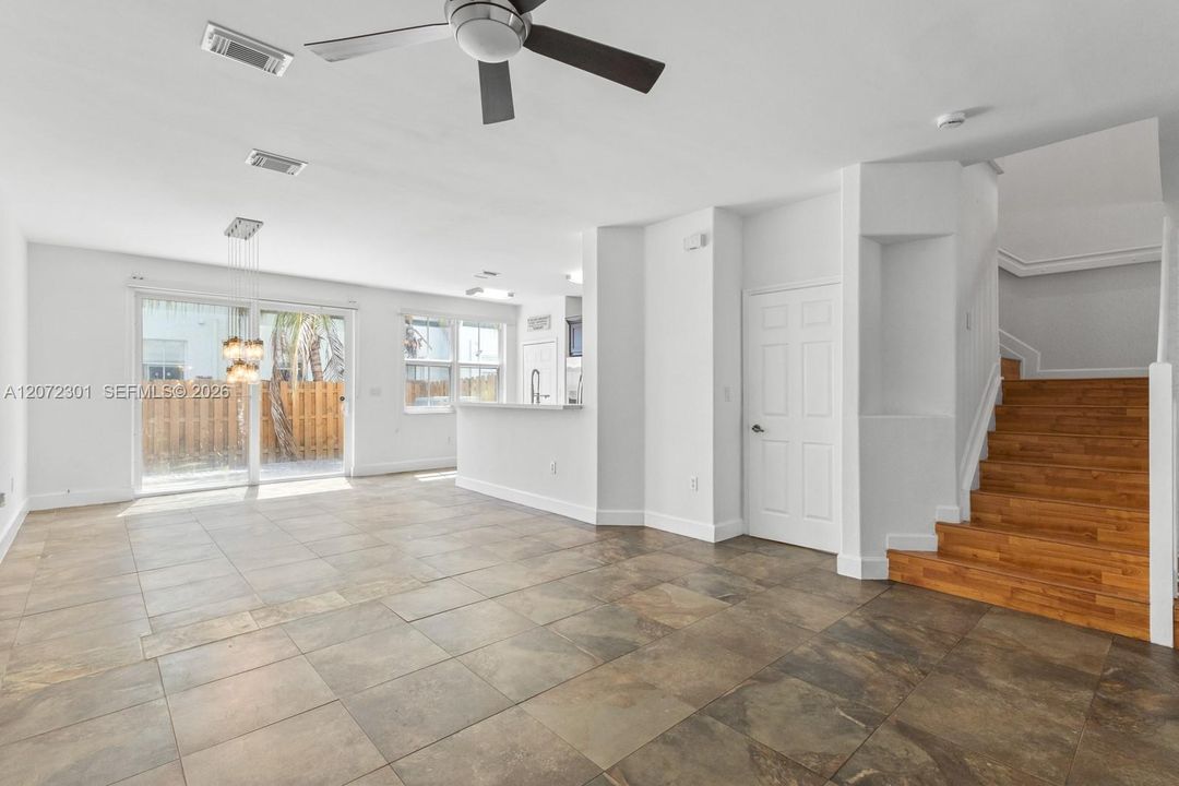 For Sale: $638,000 (4 beds, 2 baths, 1894 Square Feet)