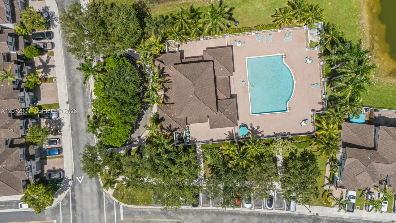 For Sale: $638,000 (4 beds, 2 baths, 1894 Square Feet)