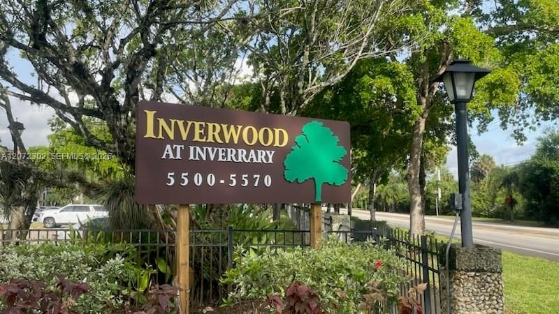For Sale: $69,000 (1 beds, 1 baths, 833 Square Feet)