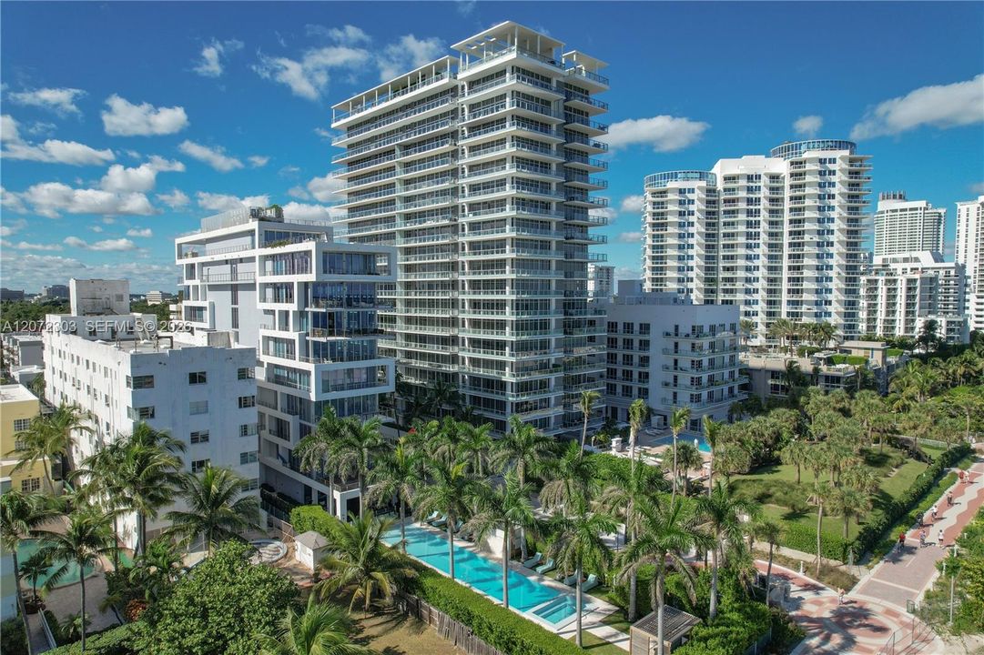 For Sale: $4,100,000 (3 beds, 2 baths, 1837 Square Feet)