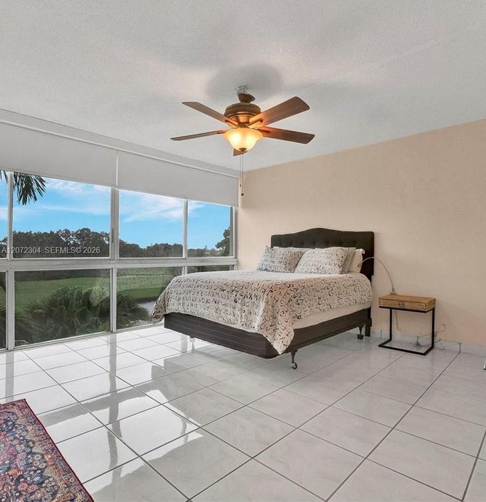 For Sale: $439,000 (3 beds, 3 baths, 2180 Square Feet)
