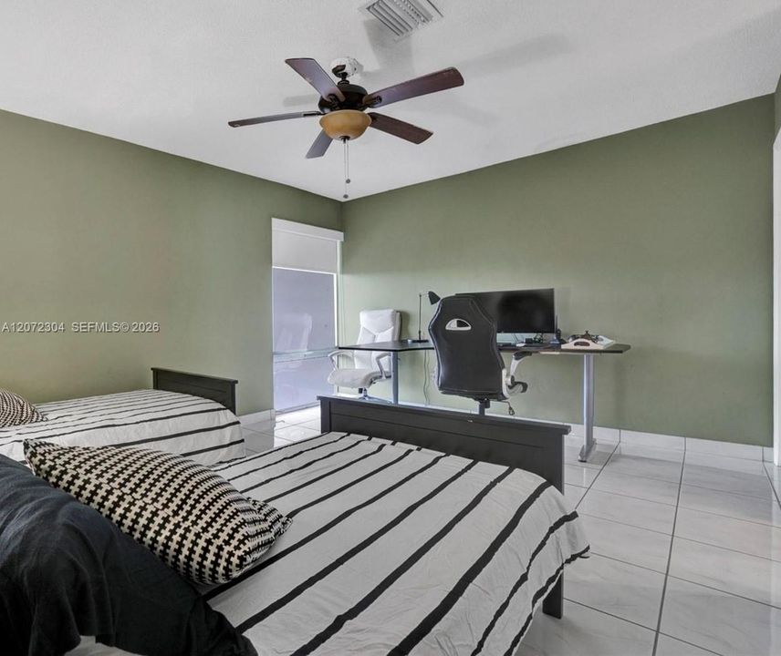 For Sale: $439,000 (3 beds, 3 baths, 2180 Square Feet)