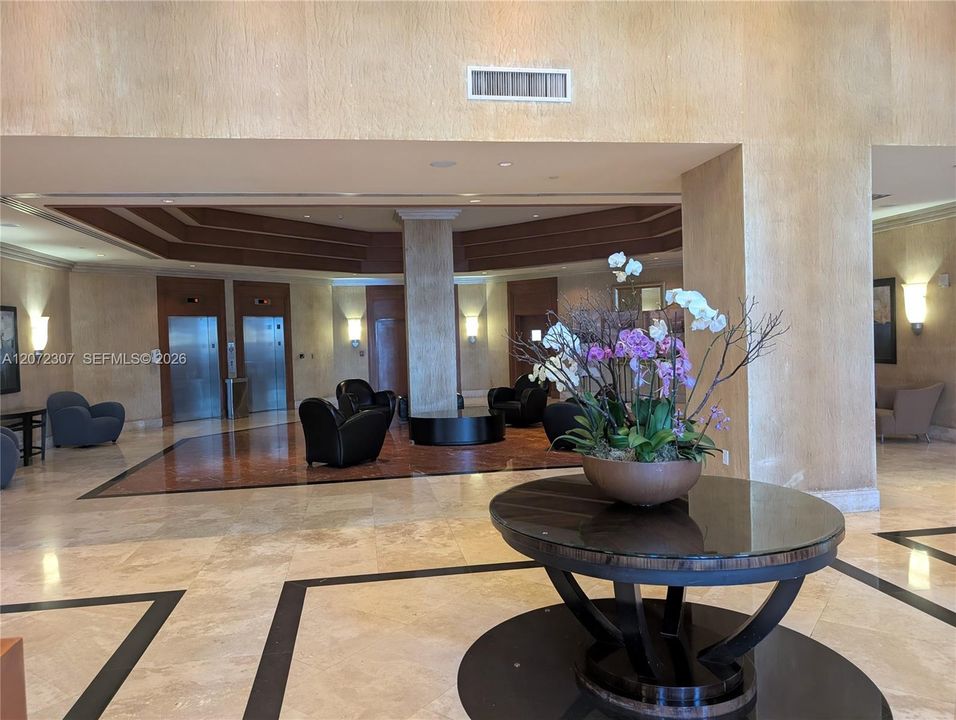 En Venta: $565,000 (2 camas, 2 baños, 1251 Pies cuadrados)