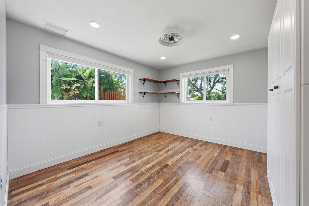 Guest bedroom