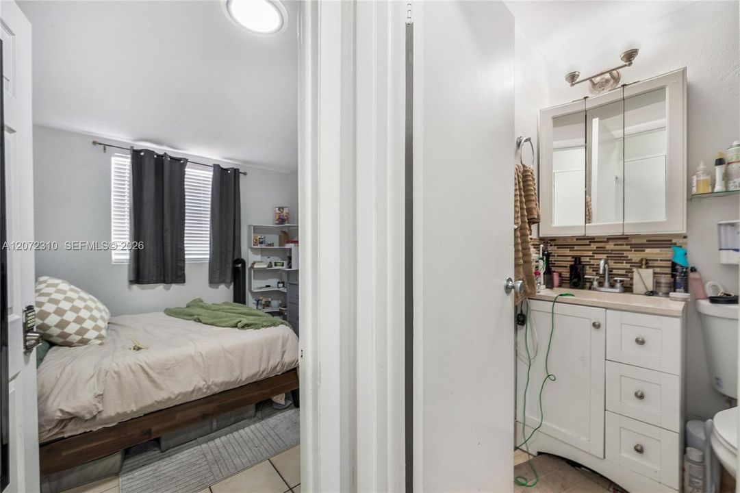 На продажу: $749,999 (4 спален, 3 ванн, 1525 Квадратных фут)