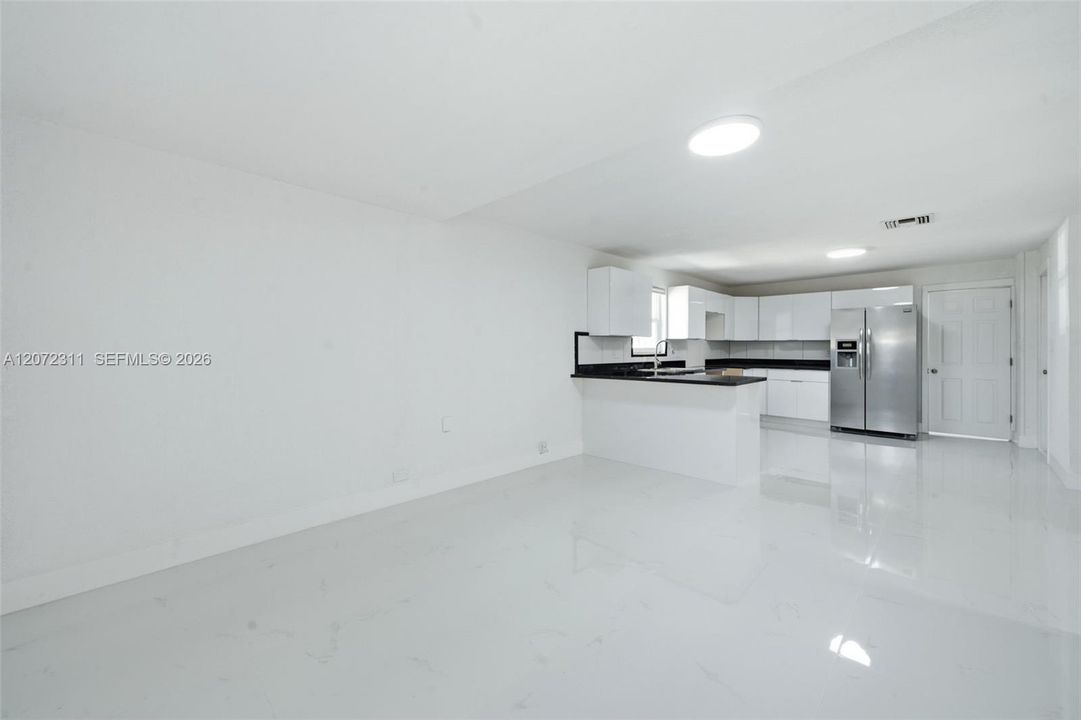 En Renta: $3,500 (3 camas, 2 baños, 1200 Pies cuadrados)