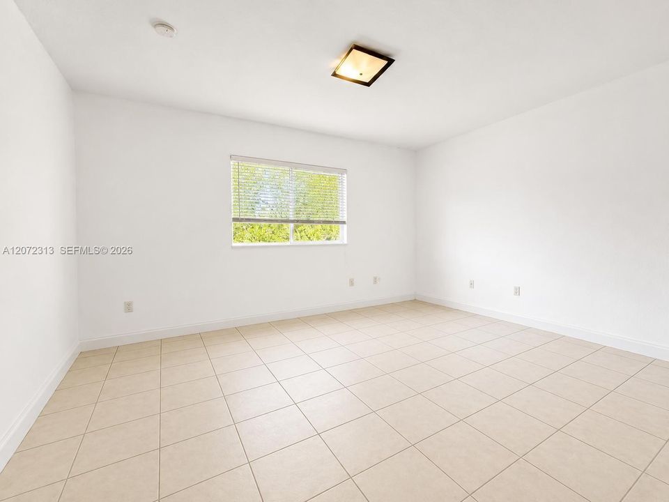В аренду: $2,800 (3 спален, 2 ванн, 1504 Квадратных фут)