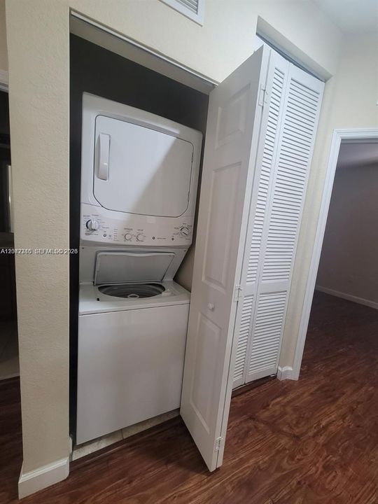 En Renta: $3,050 (3 camas, 2 baños, 1574 Pies cuadrados)