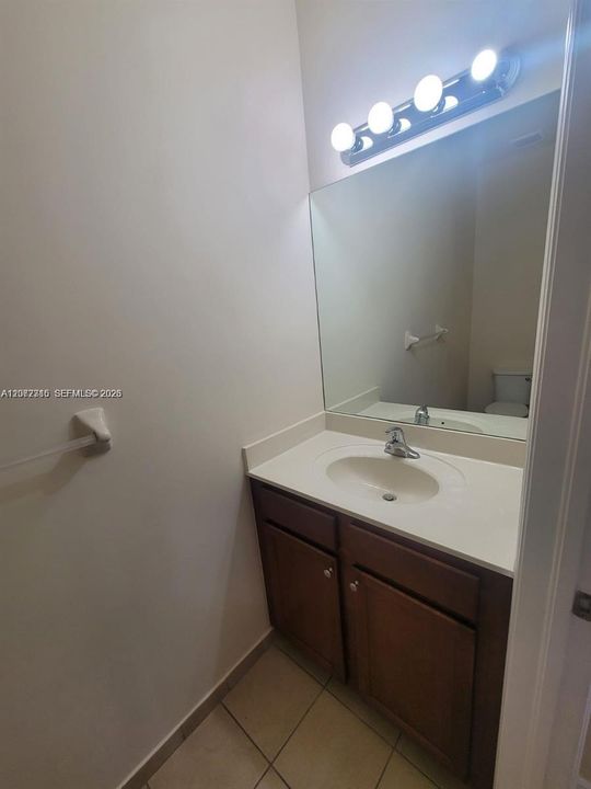 En Renta: $3,050 (3 camas, 2 baños, 1574 Pies cuadrados)