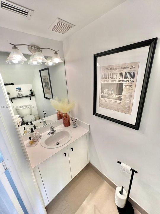En Venta: $270,000 (2 camas, 2 baños, 1069 Pies cuadrados)